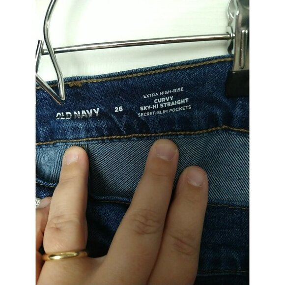 $ OLD Navy Extra High Rise Curvy Secret Slim Pocket  medium wash Jeans. Size 26 - Picture 10 of 13